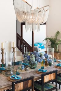 Stoliki dębowe – elegancja w salonie